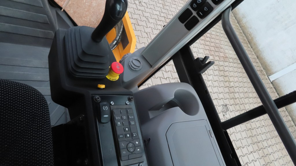 Compactor Volvo SD 135 B: picture 12