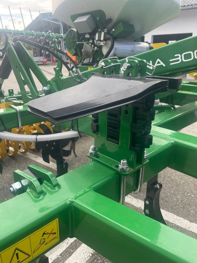 Kerner Corona C300 - Cultivator: picture 4 Kerner Corona C300 - Cultivator: picture 4