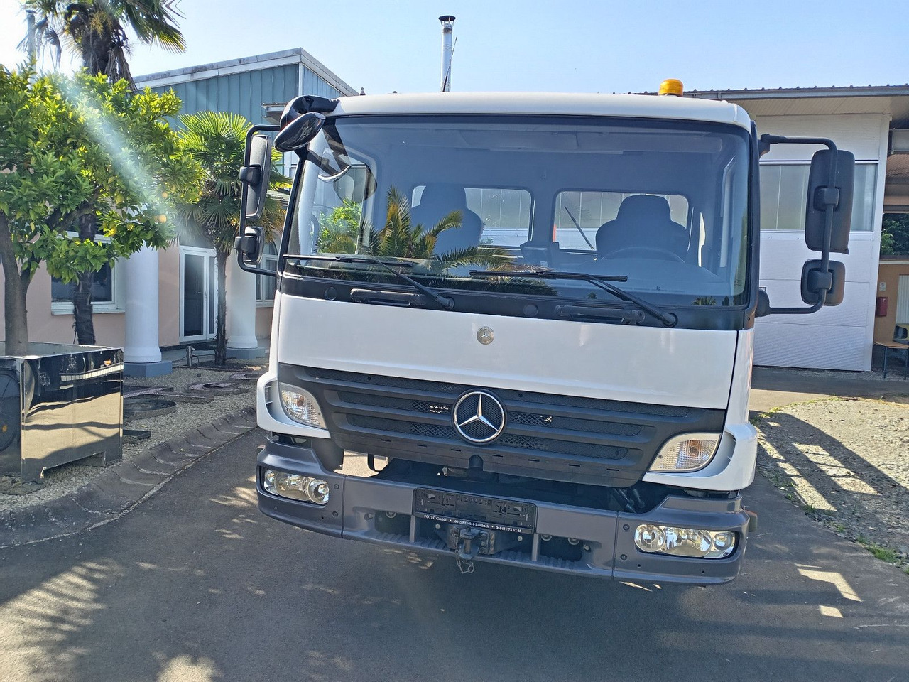 Mercedes-Benz Kamag/ Wiesel/ WBH/KB3682 - Container transporter/ Swap body truck: picture 1 Mercedes-Benz Kamag/ Wiesel/ WBH/KB3682 - Container transporter/ Swap body truck: picture 1