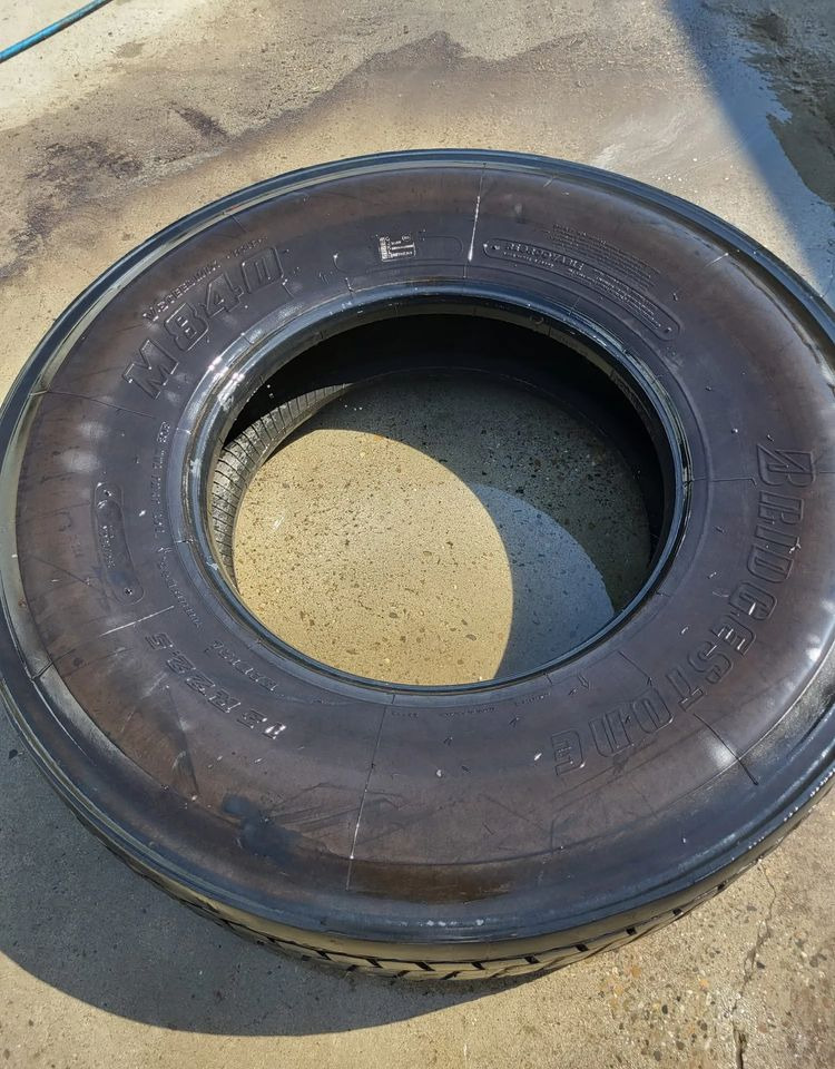 Opona Bridgestone M840 13R22,5 - Tire for Truck: picture 1 Opona Bridgestone M840 13R22,5 - Tire for Truck: picture 1