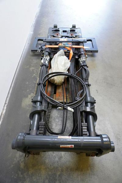 LINDE Hubgerüst - Attachment for Material handling equipment: picture 3 LINDE Hubgerüst - Attachment for Material handling equipment: picture 3