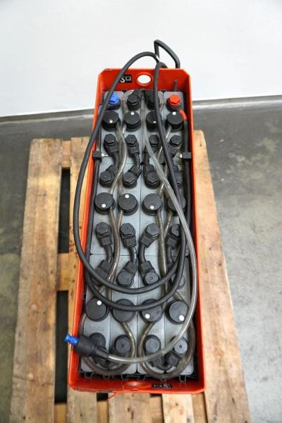 GRUMA 24 Volt 2 PzS 250 Ah - Battery for Material handling equipment: picture 3 GRUMA 24 Volt 2 PzS 250 Ah - Battery for Material handling equipment: picture 3