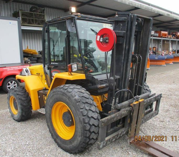 Jcb 940-4 - Rough terrain forklift: picture 1 Jcb 940-4 - Rough terrain forklift: picture 1