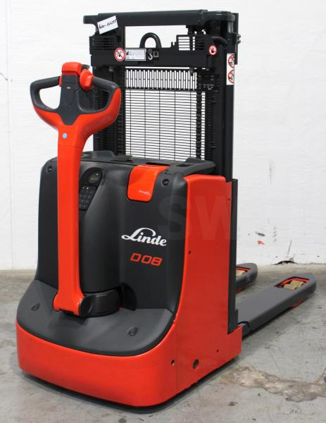 Linde D 08 1160-01 - Stacker: picture 1 Linde D 08 1160-01 - Stacker: picture 1
