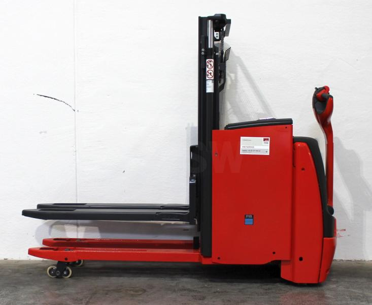 Linde D 10 1163 - Stacker: picture 3 Linde D 10 1163 - Stacker: picture 3