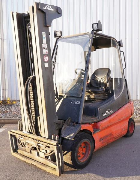 Electric forklift Linde E 25 336-03: picture 1