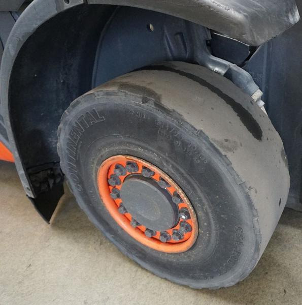Linde H 25 T EVO 392-02 - LPG forklift: picture 3 Linde H 25 T EVO 392-02 - LPG forklift: picture 3