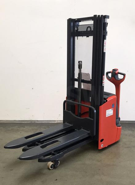 Linde L 12 i 1172 - Stacker: picture 2 Linde L 12 i 1172 - Stacker: picture 2