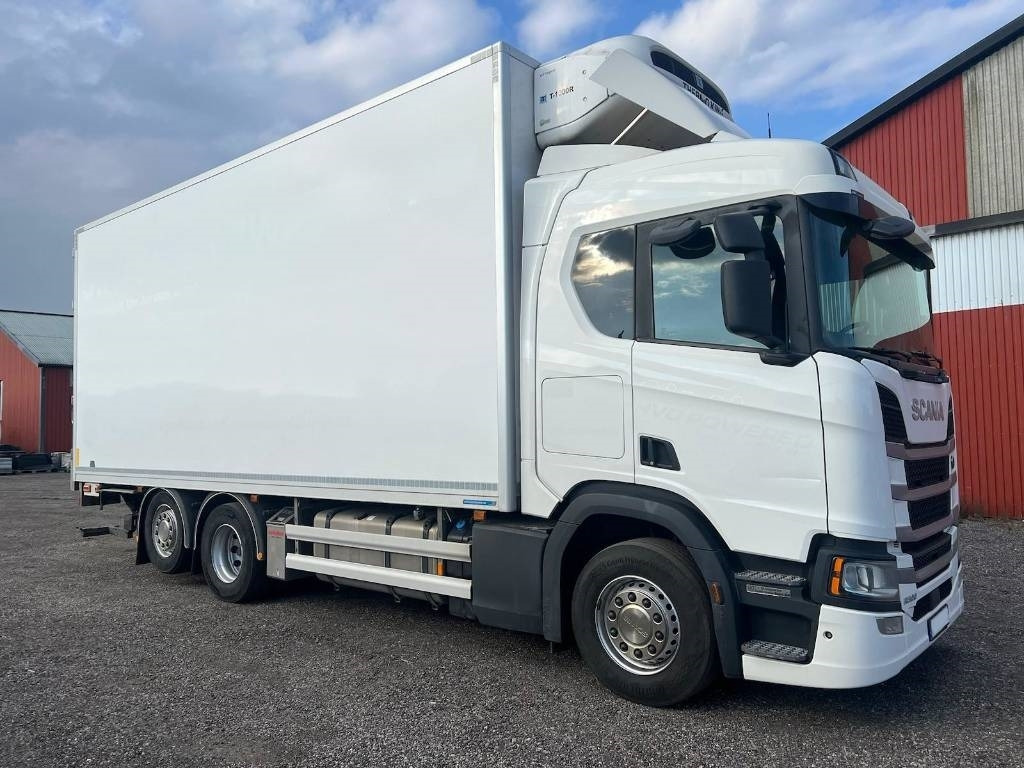 Scania R500 B 6X2*4 NB serie 5785 - Refrigerator truck: picture 2 Scania R500 B 6X2*4 NB serie 5785 - Refrigerator truck: picture 2