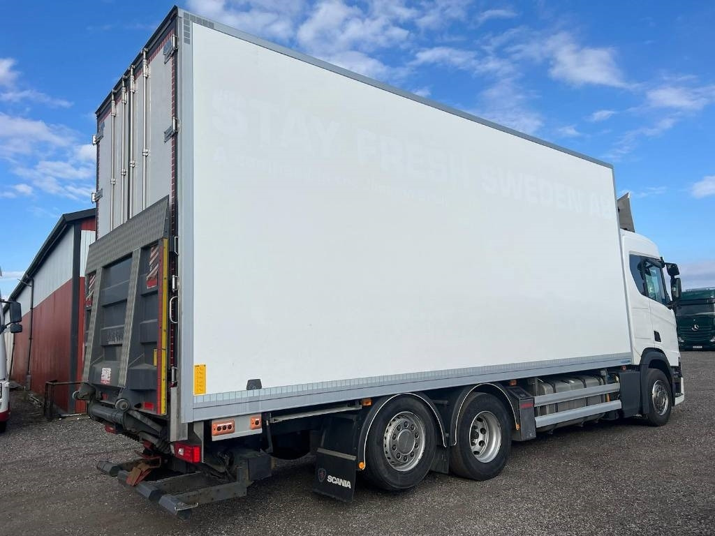 Scania R500 B 6X2*4 NB serie 5785 - Refrigerator truck: picture 3 Scania R500 B 6X2*4 NB serie 5785 - Refrigerator truck: picture 3