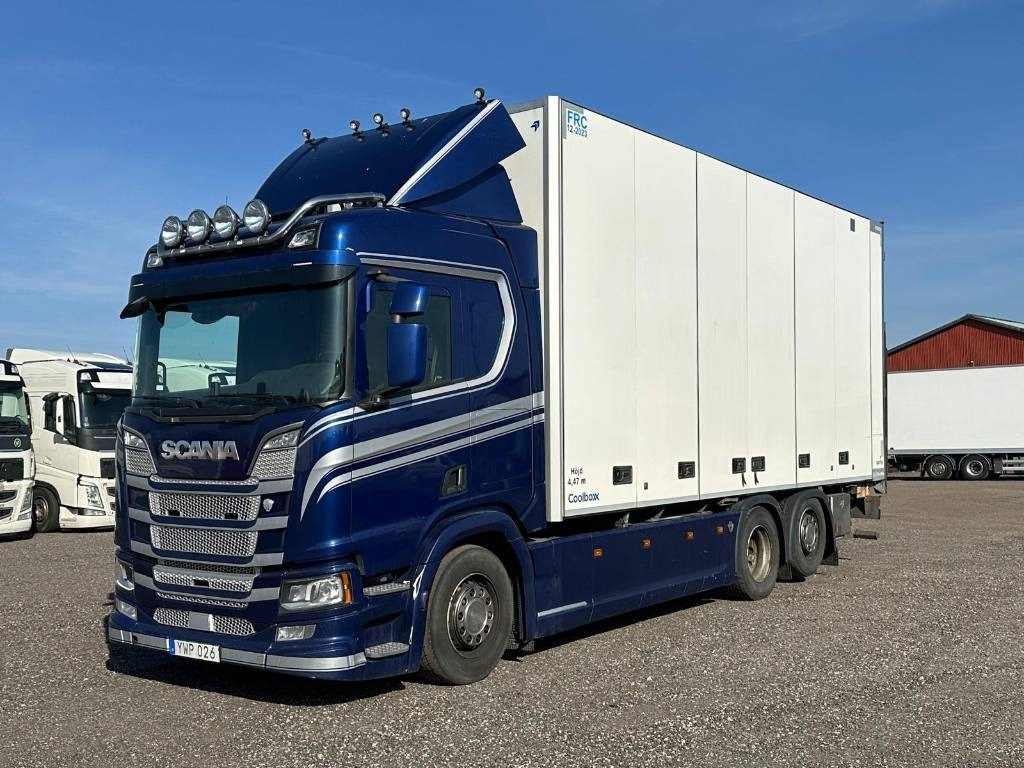 Scania R520B6X2*4NMB serie 1580 - Refrigerator truck: picture 2 Scania R520B6X2*4NMB serie 1580 - Refrigerator truck: picture 2