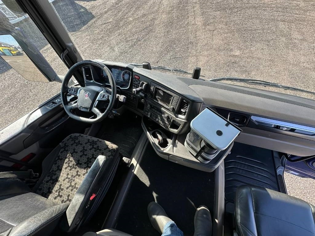 Scania R520B6X2*4NMB serie 1580 - Refrigerator truck: picture 5 Scania R520B6X2*4NMB serie 1580 - Refrigerator truck: picture 5