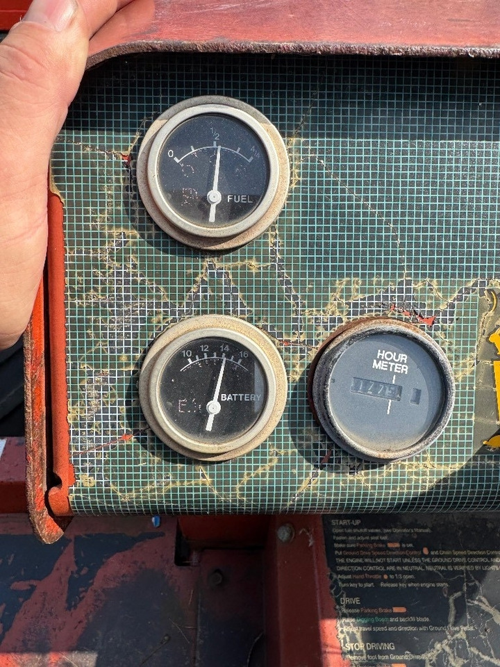 Trencher Ditch Witch 3700 DD: picture 8