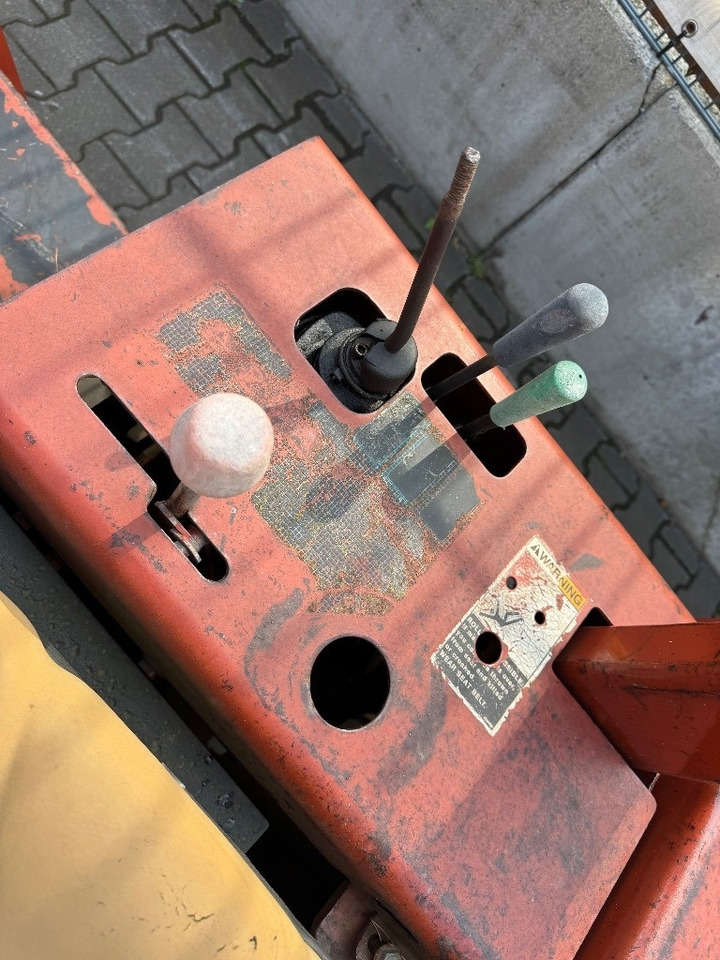 Trencher Ditch Witch 3700 DD: picture 9