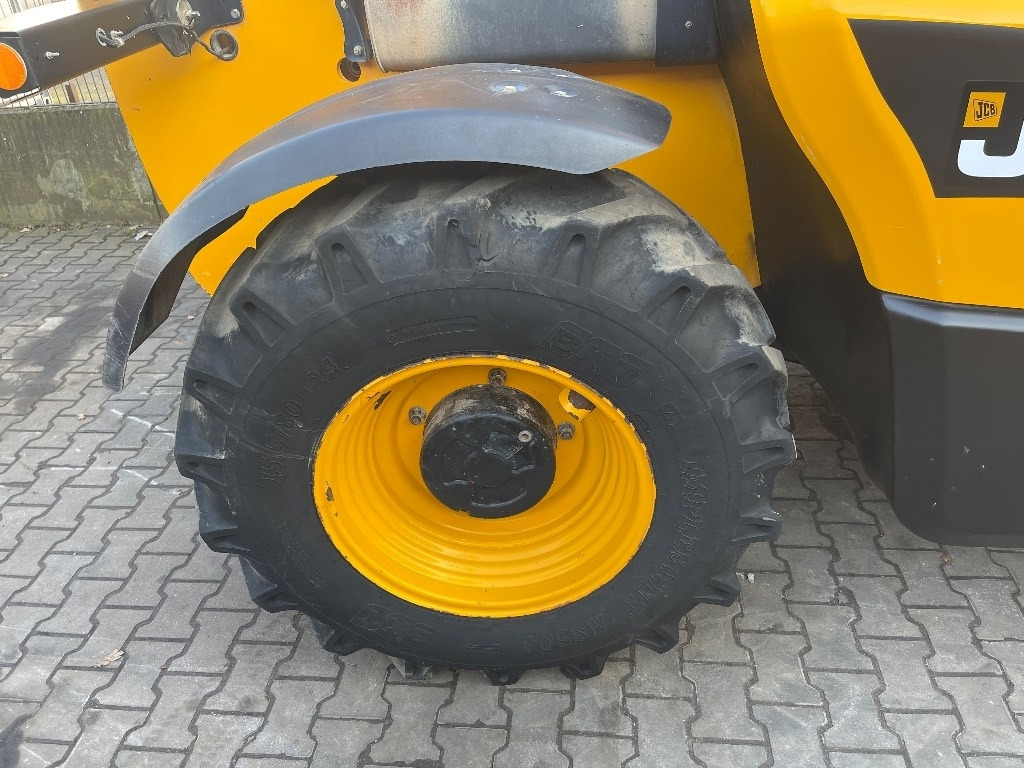 JCB 533-105 - Telescopic handler: picture 3 JCB 533-105 - Telescopic handler: picture 3