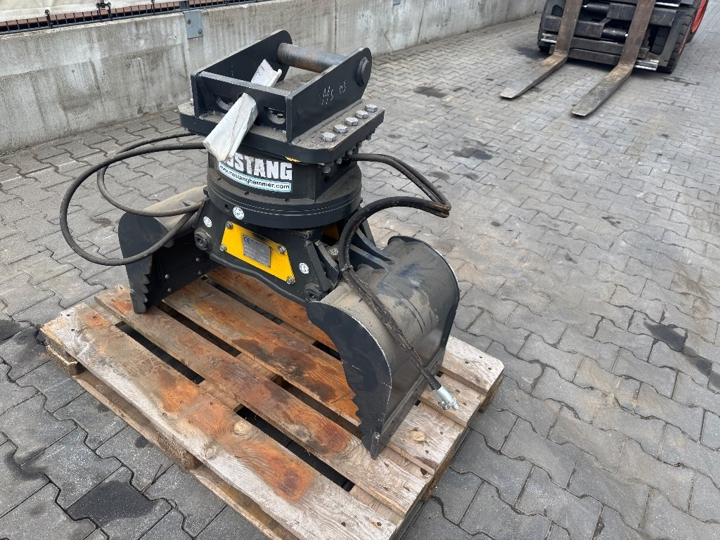 Mustang GRP 150 CH - Grapple for Construction machinery: picture 4 Mustang GRP 150 CH - Grapple for Construction machinery: picture 4