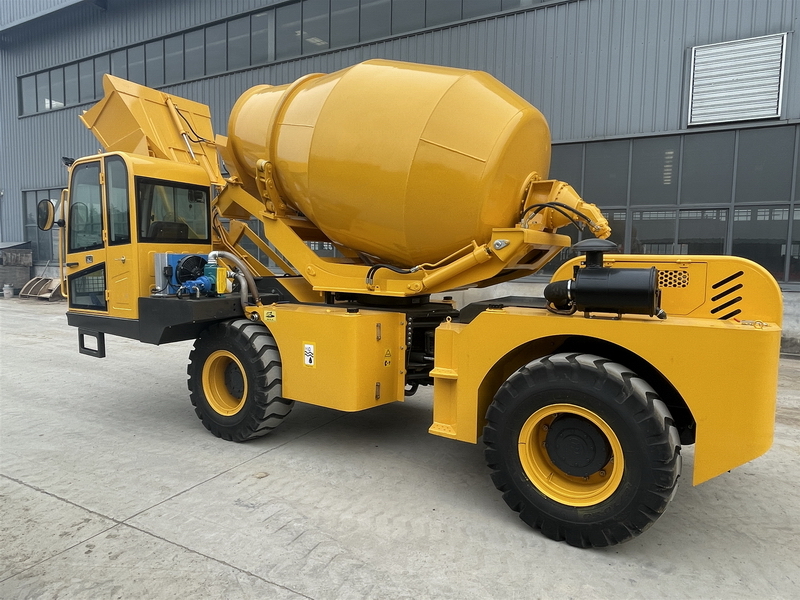 QINGDAO PROMISING 3.5CBM Concrete Mixer Truck with Self-Loading Bucket CML350 - Concrete mixer truck: picture 3 QINGDAO PROMISING 3.5CBM Concrete Mixer Truck with Self-Loading Bucket CML350 - Concrete mixer truck: picture 3