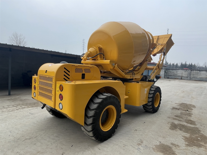 QINGDAO PROMISING 3.5CBM Concrete Mixer Truck with Self-Loading Bucket CML350 - Concrete mixer truck: picture 5 QINGDAO PROMISING 3.5CBM Concrete Mixer Truck with Self-Loading Bucket CML350 - Concrete mixer truck: picture 5
