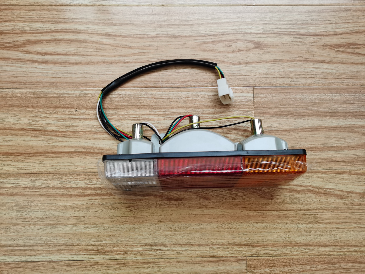 New Tail light for Wheel loader Qingdao Promising Rear Combination Light for China Loader: picture 6
