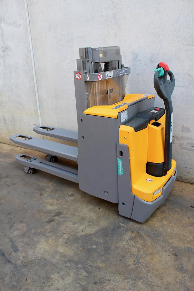 Jungheinrich EJD 222 205 DT - Stacker: picture 1 Jungheinrich EJD 222 205 DT - Stacker: picture 1