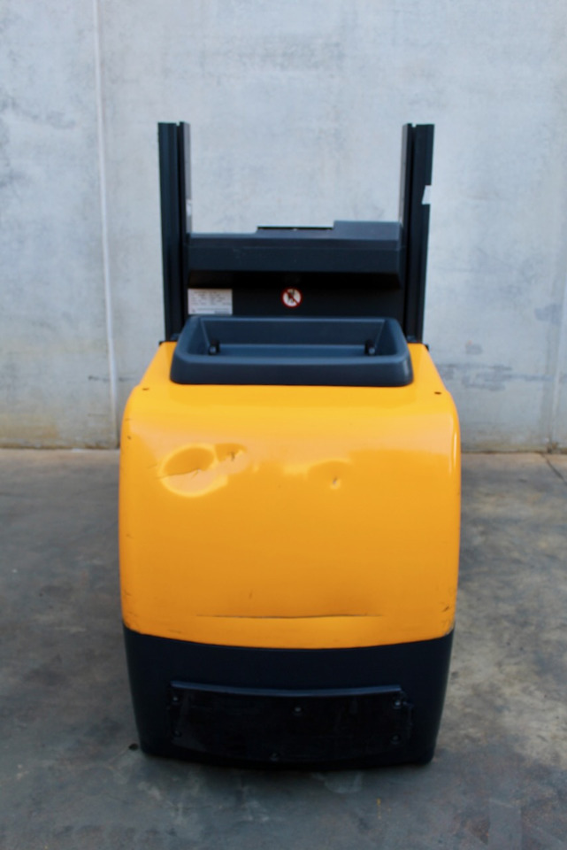 Jungheinrich EKS 110 Z 100 E - Order picker: picture 5 Jungheinrich EKS 110 Z 100 E - Order picker: picture 5