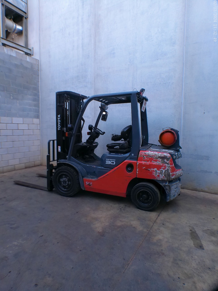 Toyota 02-8FGF30 MATRICULADA - LPG forklift: picture 4 Toyota 02-8FGF30 MATRICULADA - LPG forklift: picture 4