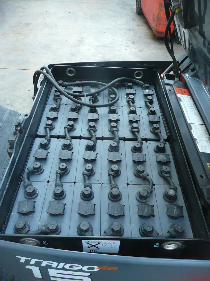 Electric forklift Toyota 8FBE15T: picture 9