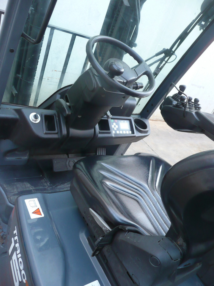 Electric forklift Toyota 8FBE15T: picture 7
