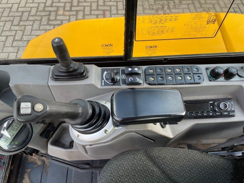 Mini excavator JCB 35Z-1: picture 16