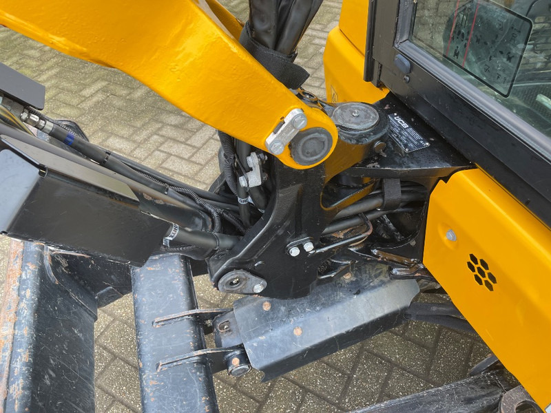 Mini excavator JCB 35Z-1: picture 18