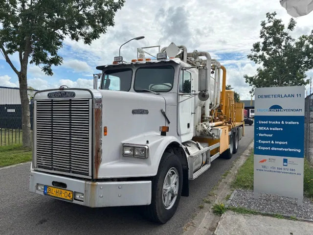 Freightliner 3 AXLE RIGID BODY chassis cabine - Cab chassis truck: picture 3 Freightliner 3 AXLE RIGID BODY chassis cabine - Cab chassis truck: picture 3
