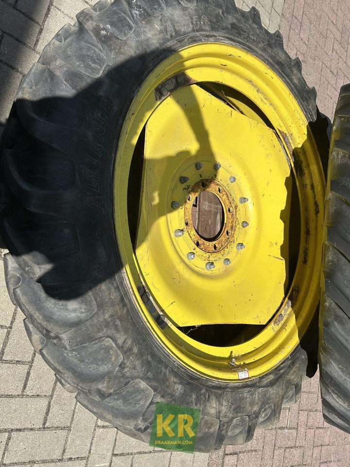 12.4R46 Alliance  - Wheel and tire package for Agricultural machinery: picture 3 12.4R46 Alliance  - Wheel and tire package for Agricultural machinery: picture 3