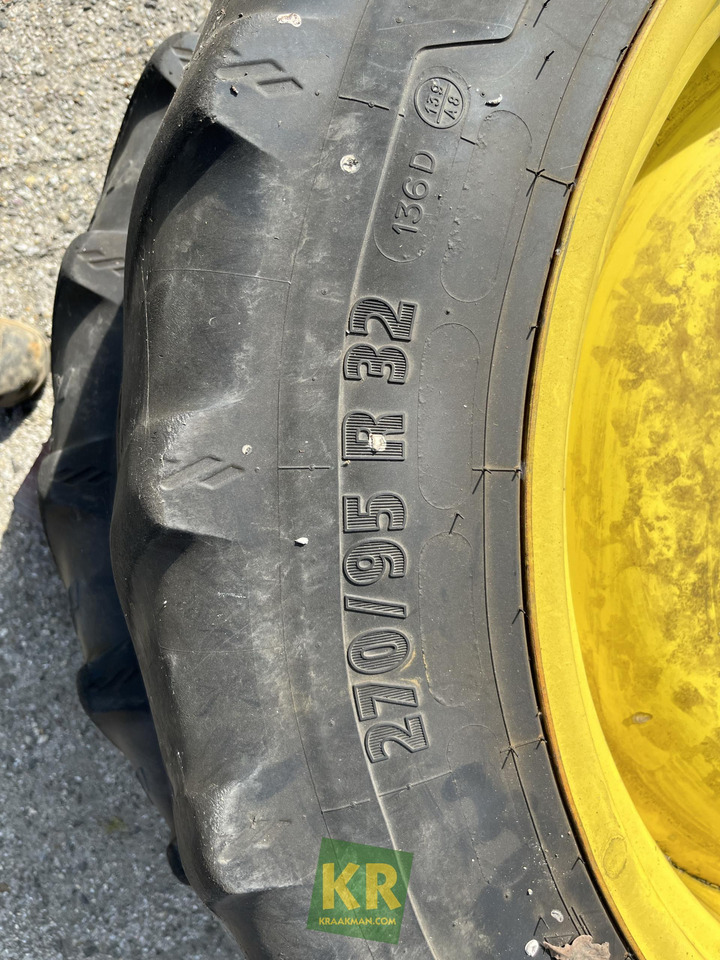 270/95R32 Cropker Kleber - Wheel and tire package for Agricultural machinery: picture 4 270/95R32 Cropker Kleber - Wheel and tire package for Agricultural machinery: picture 4