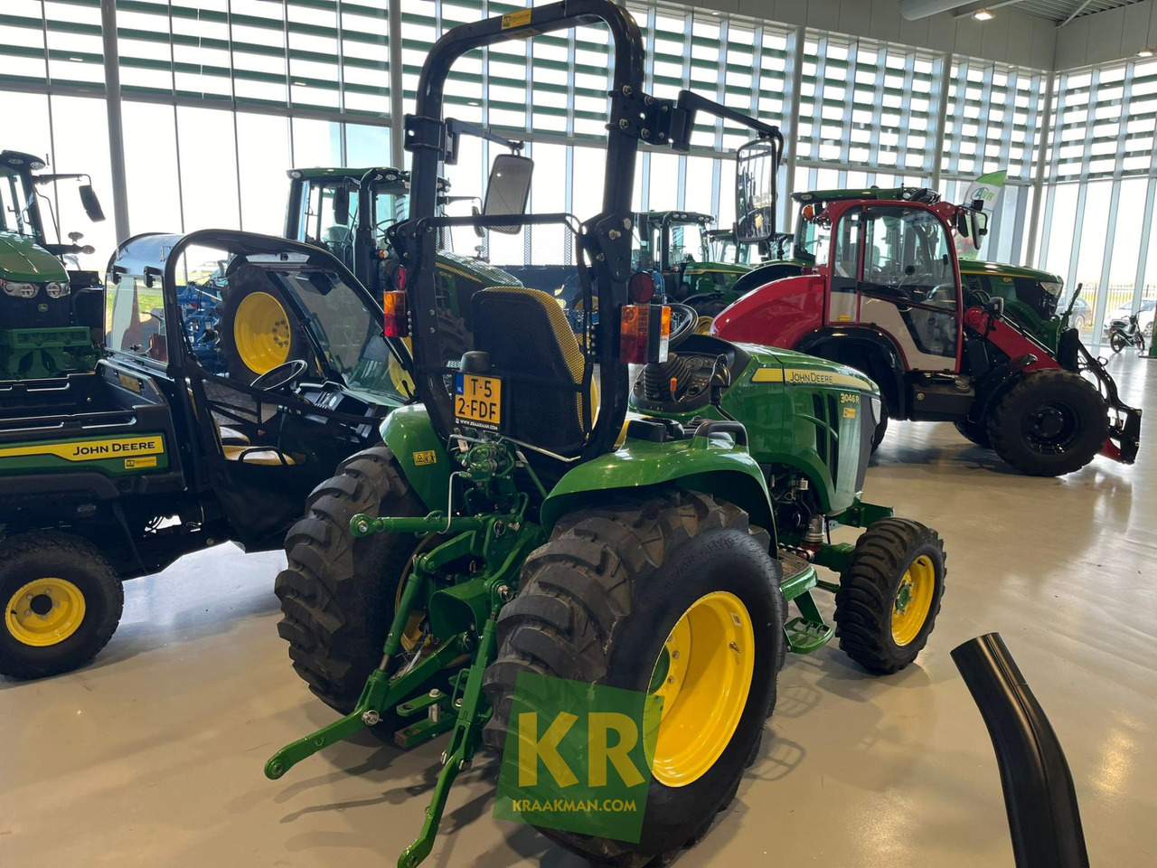 3046R John Deere - Compact tractor: picture 4 3046R John Deere - Compact tractor: picture 4