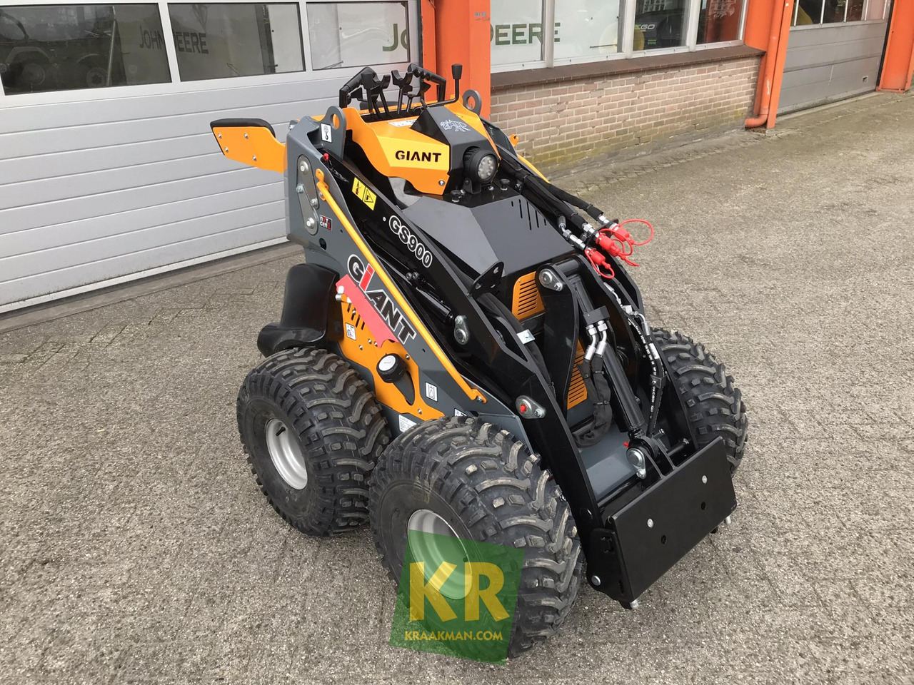 Giant GS900 - Compact loader: picture 2 Giant GS900 - Compact loader: picture 2