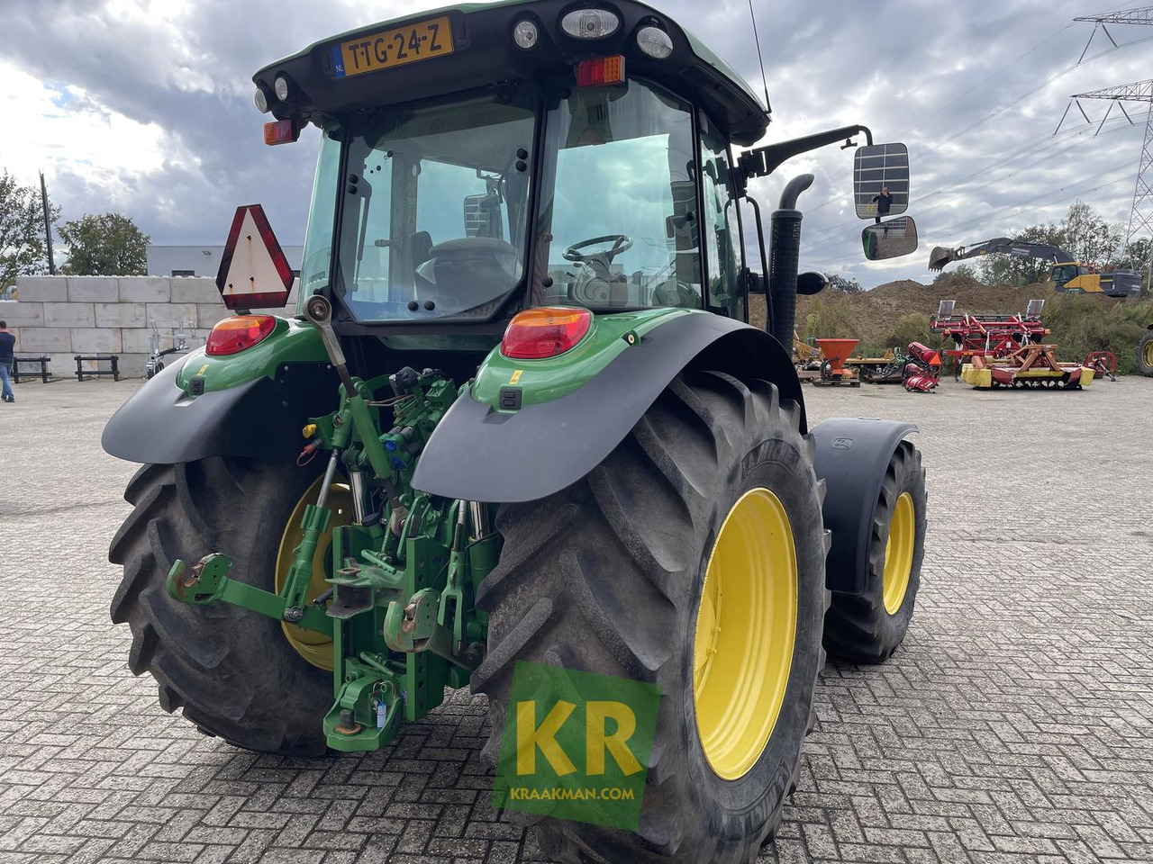 John Deere 5090R - Farm tractor: picture 5 John Deere 5090R - Farm tractor: picture 5