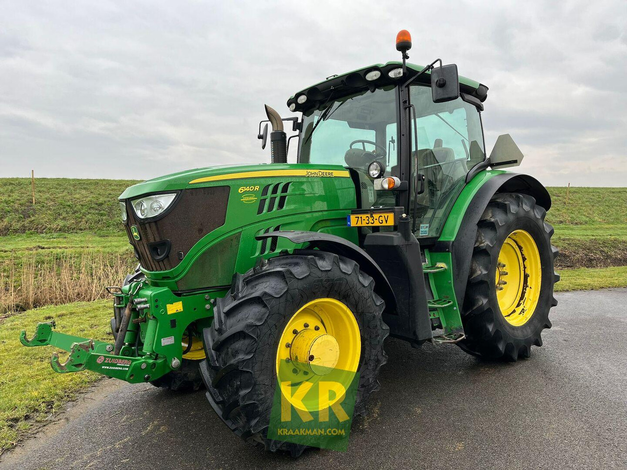 John Deere 6140R - Farm tractor: picture 1 John Deere 6140R - Farm tractor: picture 1