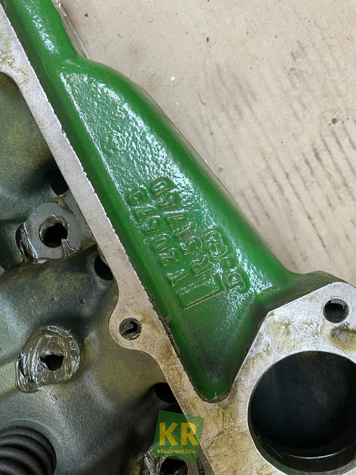 John Deere Cilinderkop - Cylinder head for Agricultural machinery: picture 5 John Deere Cilinderkop - Cylinder head for Agricultural machinery: picture 5