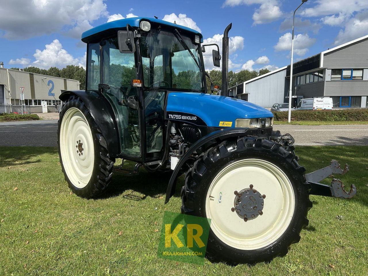TN75S New Holland  - Farm tractor: picture 1 TN75S New Holland  - Farm tractor: picture 1