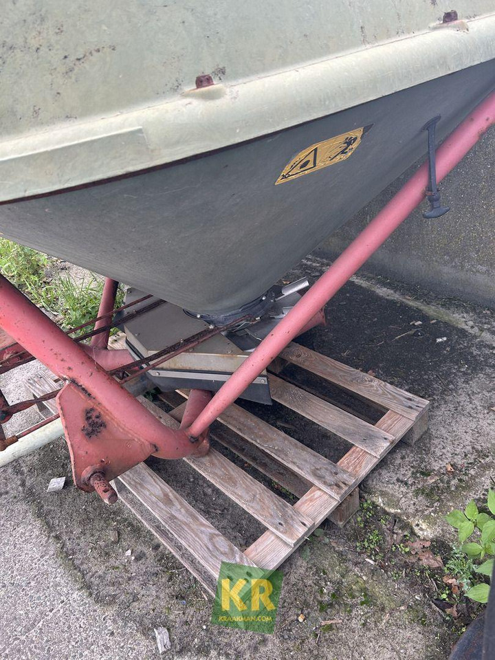 Trioliet TS6 - Fertilizer spreader: picture 3 Trioliet TS6 - Fertilizer spreader: picture 3