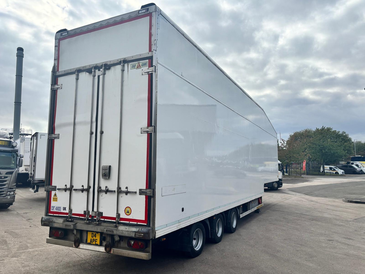 2015 Chereau 13.6m Fridge Trailer – CBT400DD - Refrigerator semi-trailer: picture 4 2015 Chereau 13.6m Fridge Trailer – CBT400DD - Refrigerator semi-trailer: picture 4