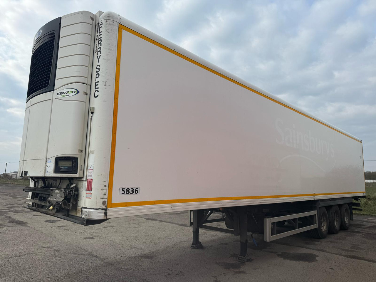 Gray and Adams 2015 Vector 1950 MT - Refrigerator semi-trailer: picture 1 Gray and Adams 2015 Vector 1950 MT - Refrigerator semi-trailer: picture 1