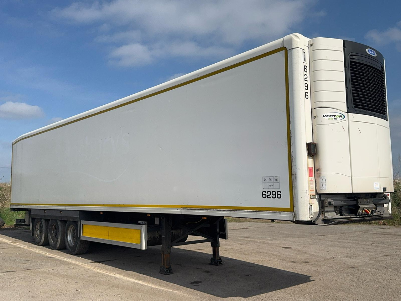 SDC 2017 Vector 1950 MT - Refrigerator semi-trailer: picture 1 SDC 2017 Vector 1950 MT - Refrigerator semi-trailer: picture 1