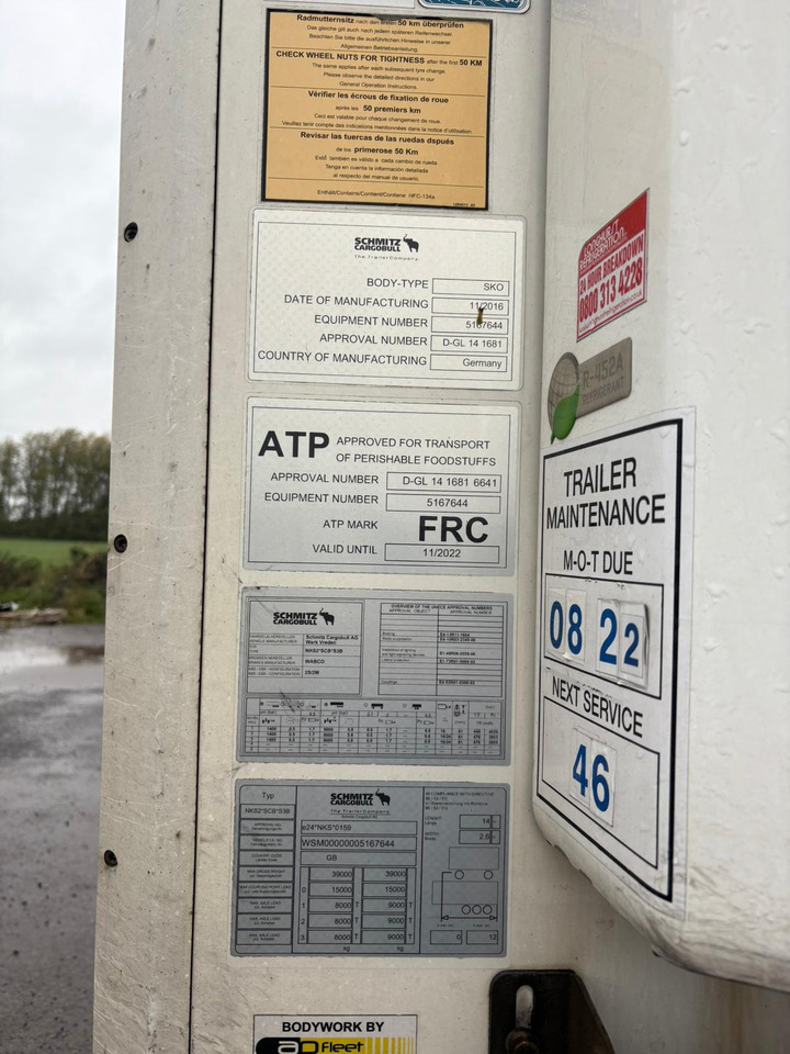 Schmitz Cargobull 2016 TK SLXe 300 – BTK110 - Refrigerator semi-trailer: picture 2 Schmitz Cargobull 2016 TK SLXe 300 – BTK110 - Refrigerator semi-trailer: picture 2