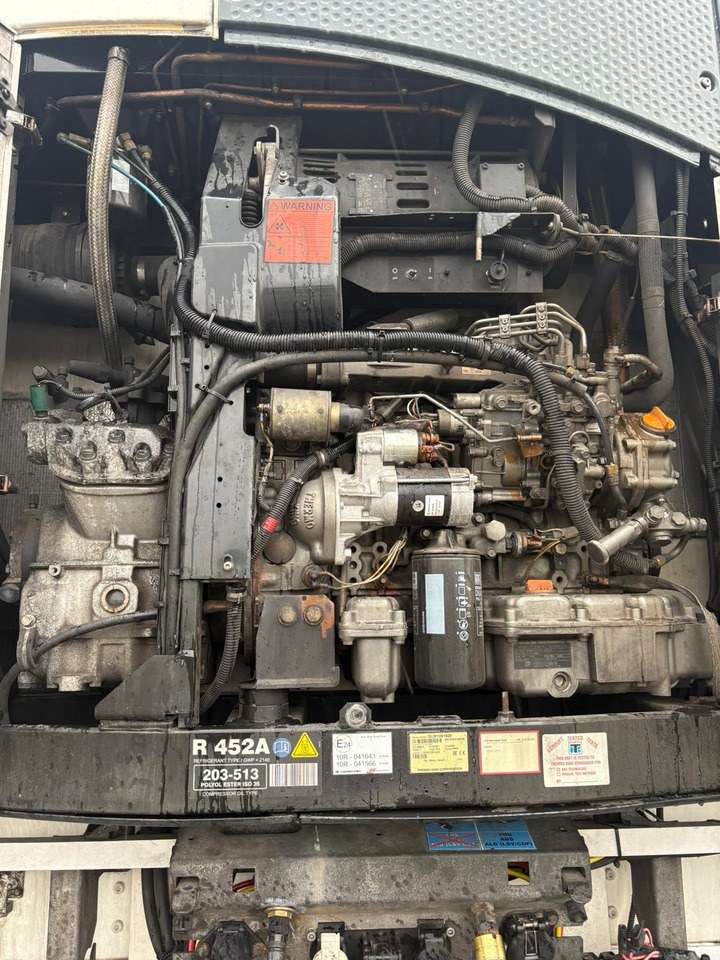 Schmitz Cargobull 2016 TK SLXe 300 – BTK110 - Refrigerator semi-trailer: picture 4 Schmitz Cargobull 2016 TK SLXe 300 – BTK110 - Refrigerator semi-trailer: picture 4