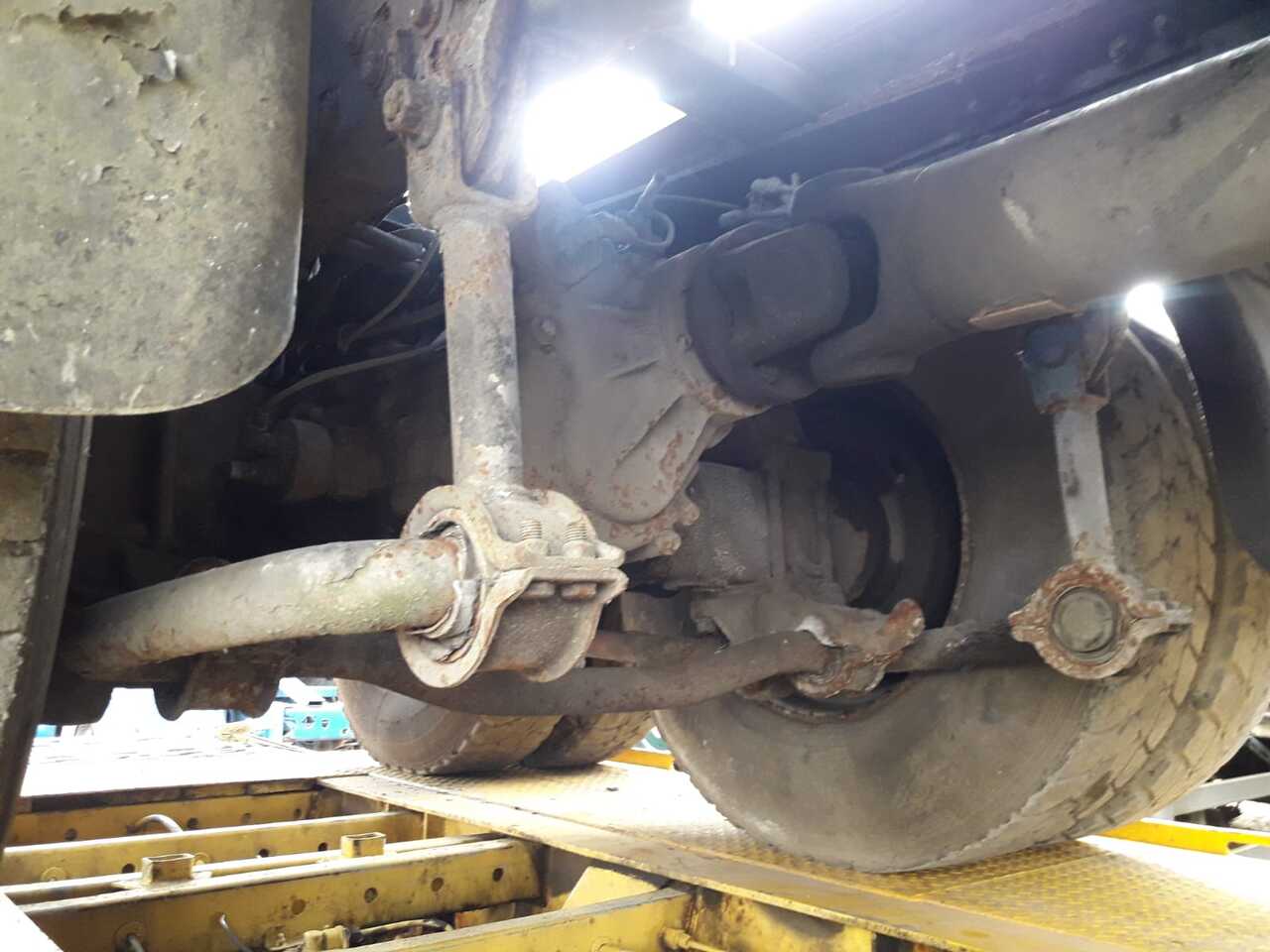 IVECO EUROTRAKKER 6X4 8X4 8X8 - Axle and parts for Truck: picture 2 IVECO EUROTRAKKER 6X4 8X4 8X8 - Axle and parts for Truck: picture 2