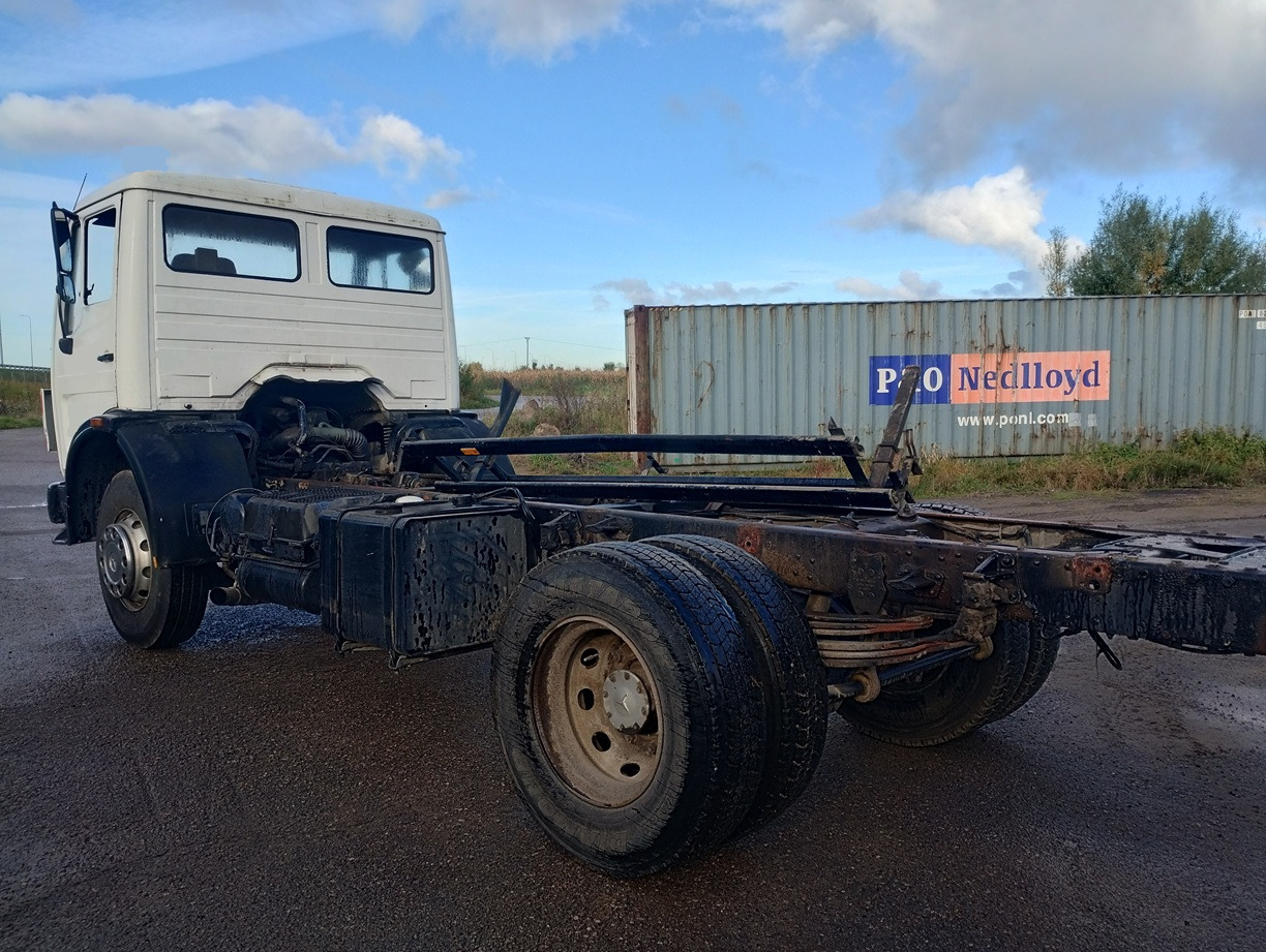 MERCEDES-BENZ 1620 - Cab chassis truck: picture 4 MERCEDES-BENZ 1620 - Cab chassis truck: picture 4