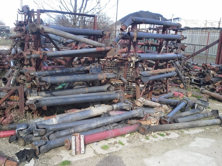 MERCEDES-BENZ Actros MP1 MP2 MP3 4x2 4x4 6x2 6x4 6x6 8x2 8x4 8x6 8x8 - Propeller shaft for Truck: picture 2 MERCEDES-BENZ Actros MP1 MP2 MP3 4x2 4x4 6x2 6x4 6x6 8x2 8x4 8x6 8x8 - Propeller shaft for Truck: picture 2