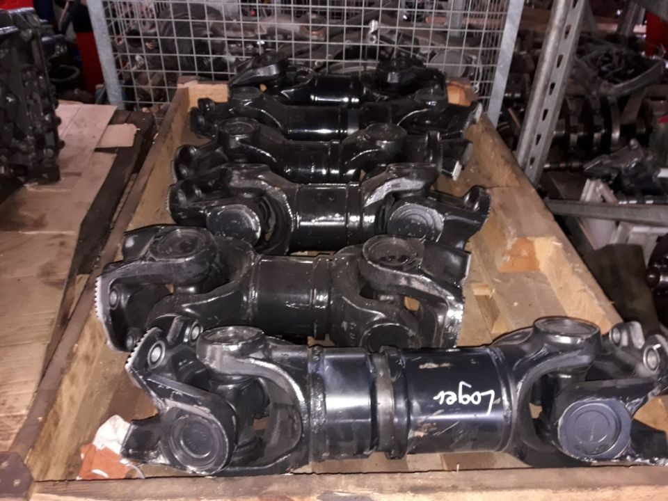 WAŁ NAPĘDOWY ACTROS MP1 MP2 MP3 4x2 4x4 6x4 6x6 6x2 8x2 8x4 8x6 8x8 - Propeller shaft for Truck: picture 4 WAŁ NAPĘDOWY ACTROS MP1 MP2 MP3 4x2 4x4 6x4 6x6 6x2 8x2 8x4 8x6 8x8 - Propeller shaft for Truck: picture 4