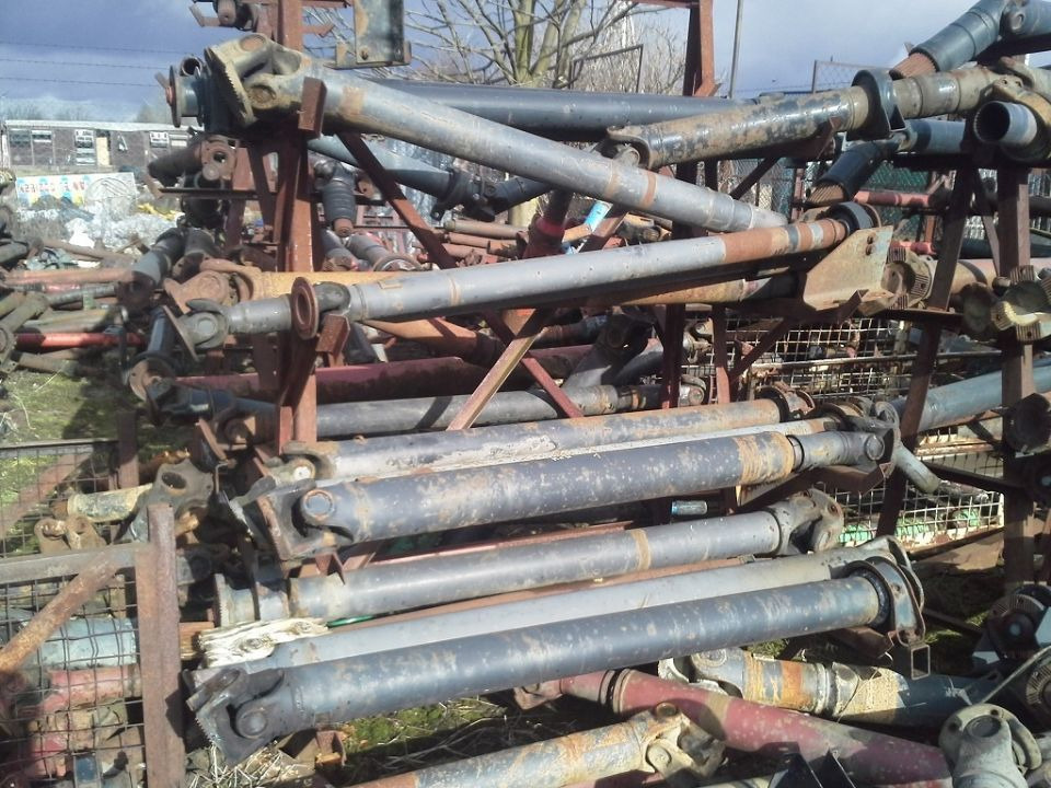 WAŁ NAPĘDOWY MERCEDES 814 817 914 917 1117 1217 1314 1317 1320 1324 1520 1524 - Propeller shaft: picture 2 WAŁ NAPĘDOWY MERCEDES 814 817 914 917 1117 1217 1314 1317 1320 1324 1520 1524 - Propeller shaft: picture 2